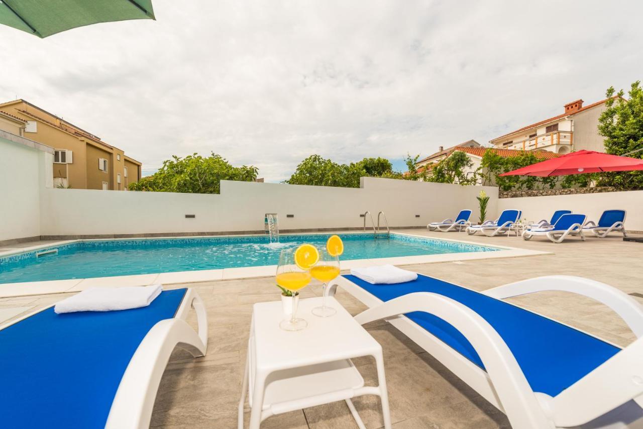 Villa Jana Luxury Apartments Novalja Exterior photo
