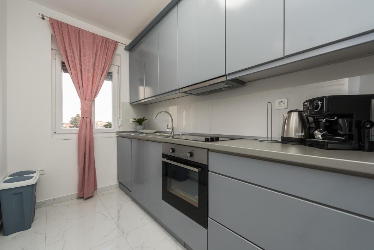Villa Jana Luxury Apartments Novalja Exterior photo