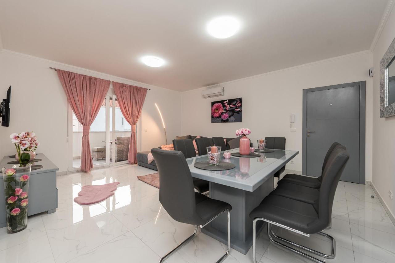 Villa Jana Luxury Apartments Novalja Exterior photo